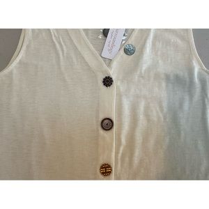 100% cotton NWT Summer top.